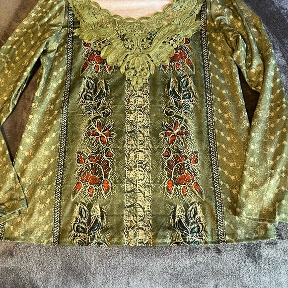 Tops - Olive Embroidered Long Sleeve Blouse